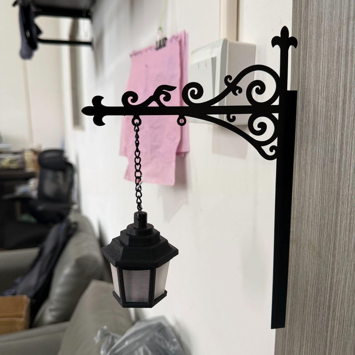 Classic Metal Bookshelf Lantern