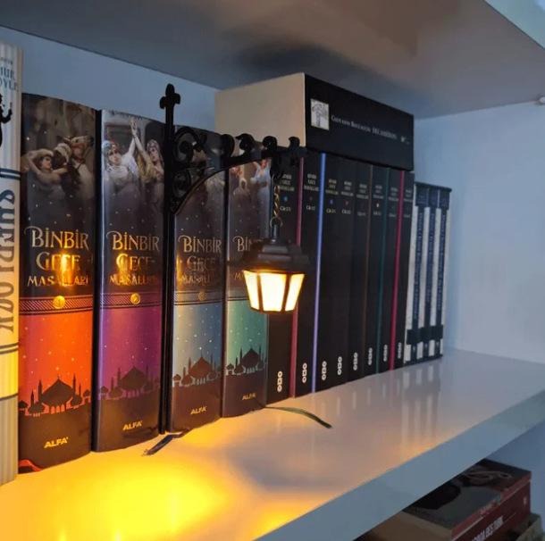 Classic Metal Bookshelf Lantern