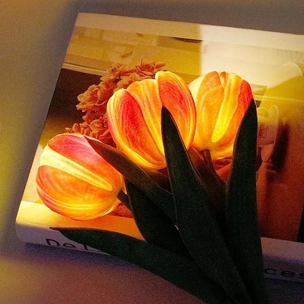 Tulip Lamp - LED Replica Tulip Table Lamp With Flower Vase For Desktop Decoration. Suitable For Home, Living Room, Desktop Decoration, Holiday Gifts, Atmosphere Decoration Lamps. Powered By USB - Decorik